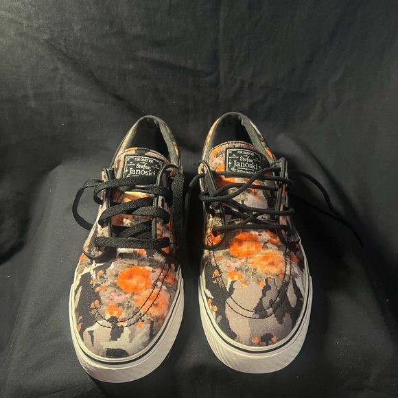 Nike Zoom Stefan Janoski Pr 'Orange Digi Floral' - Size 8 - Picture 1 of 4